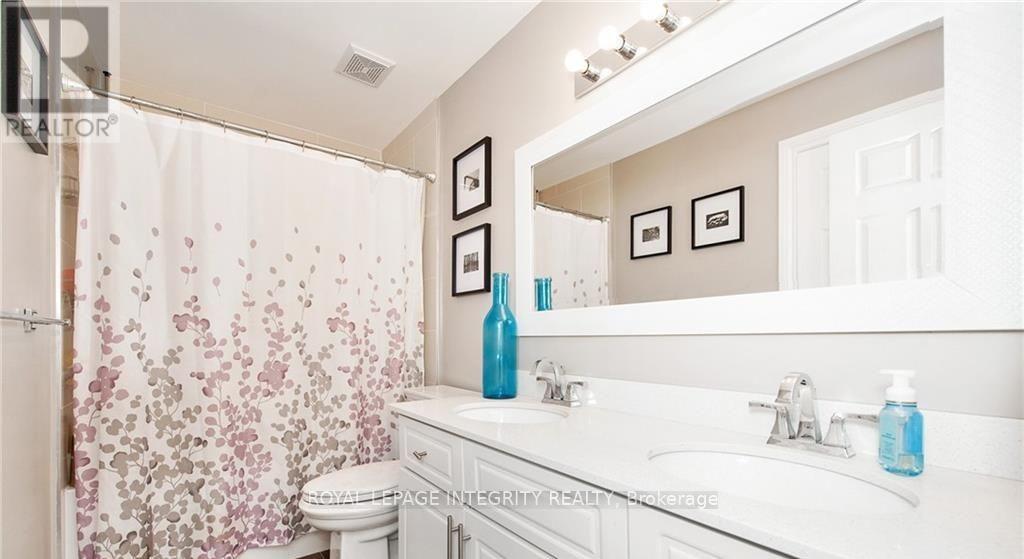 Photo 12 of 5 Bracewood Way, Ottawa ON