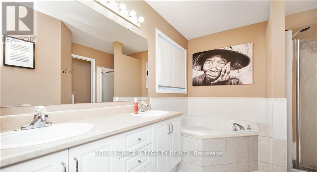 Photo 13 of 5 Bracewood Way, Ottawa ON