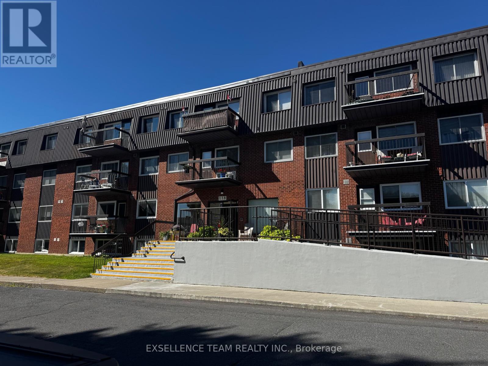 Photo 1 of 305 118 Fourth Street E, Cornwall ON