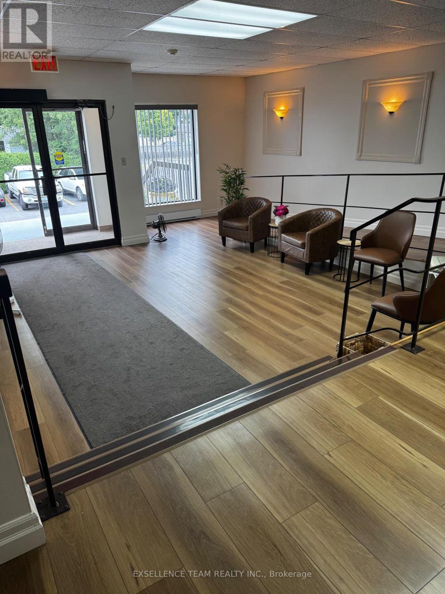 Photo 4 of 305 118 Fourth Street E, Cornwall ON
