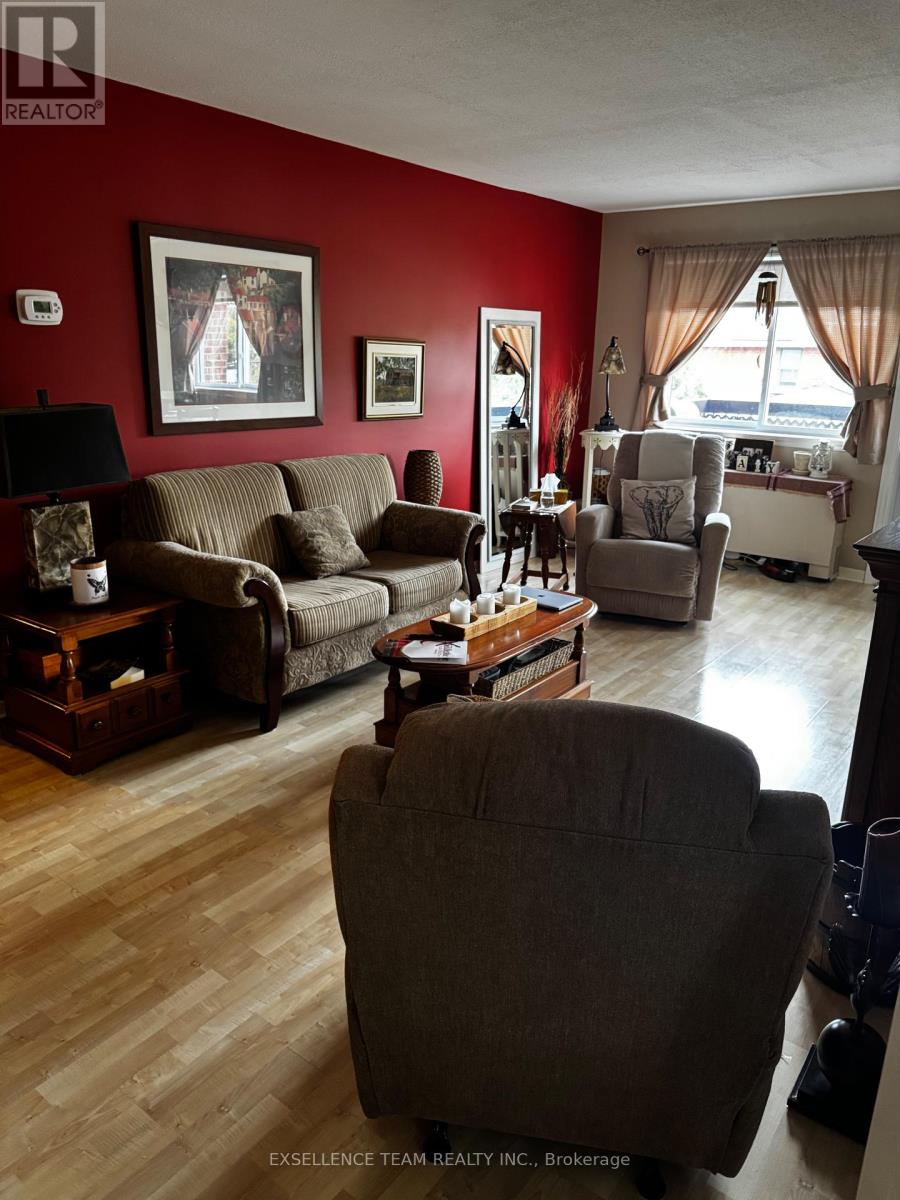Photo 5 of 305 118 Fourth Street E, Cornwall ON