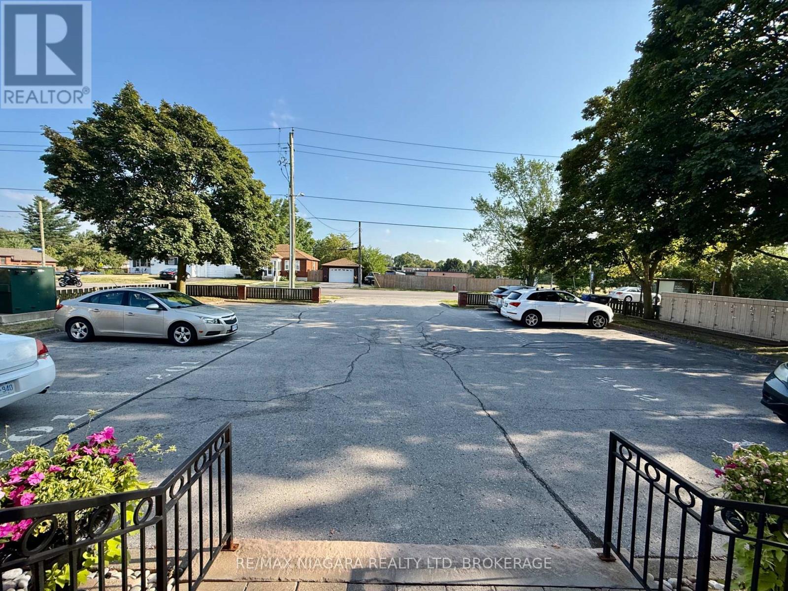 Photo 7 of 204 6381 Dunn Street, Niagara Falls ON