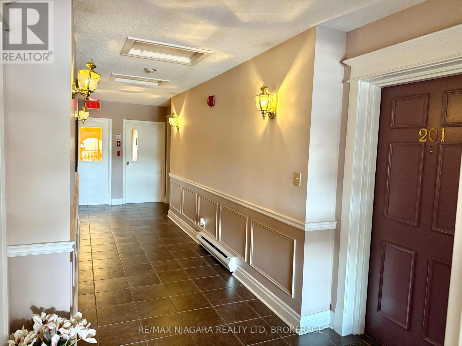 Photo 30 of 204 6381 Dunn Street, Niagara Falls ON