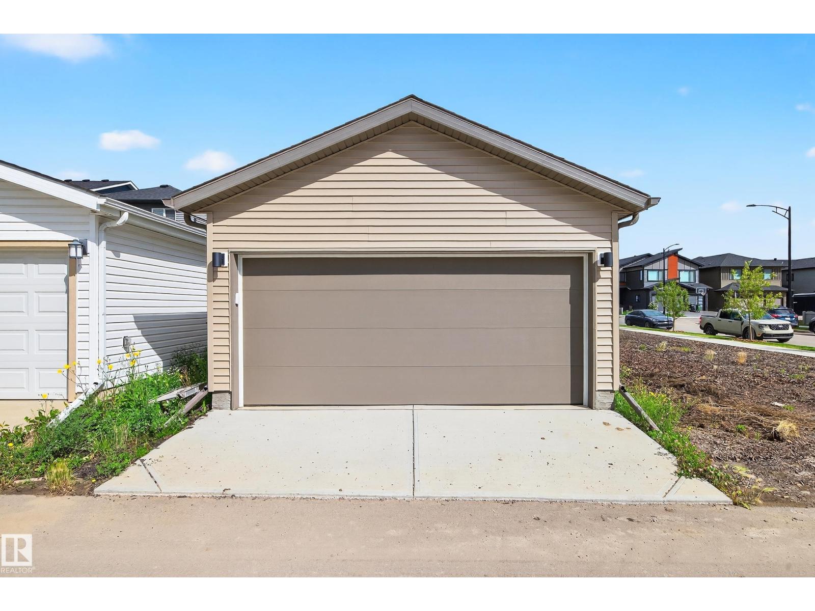 Photo 37 of 17208 2 St Nw, Edmonton AB