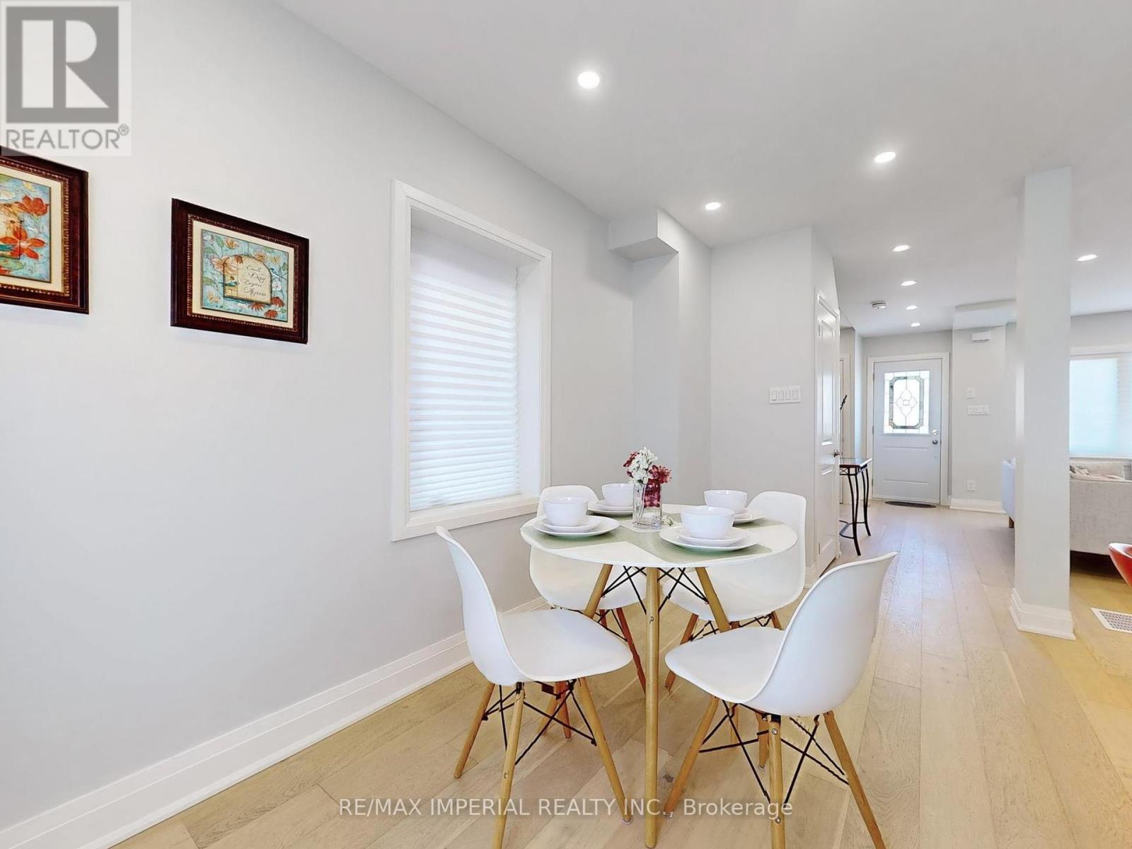 Photo 12 of 9 Lesmount Avenue, Toronto ON