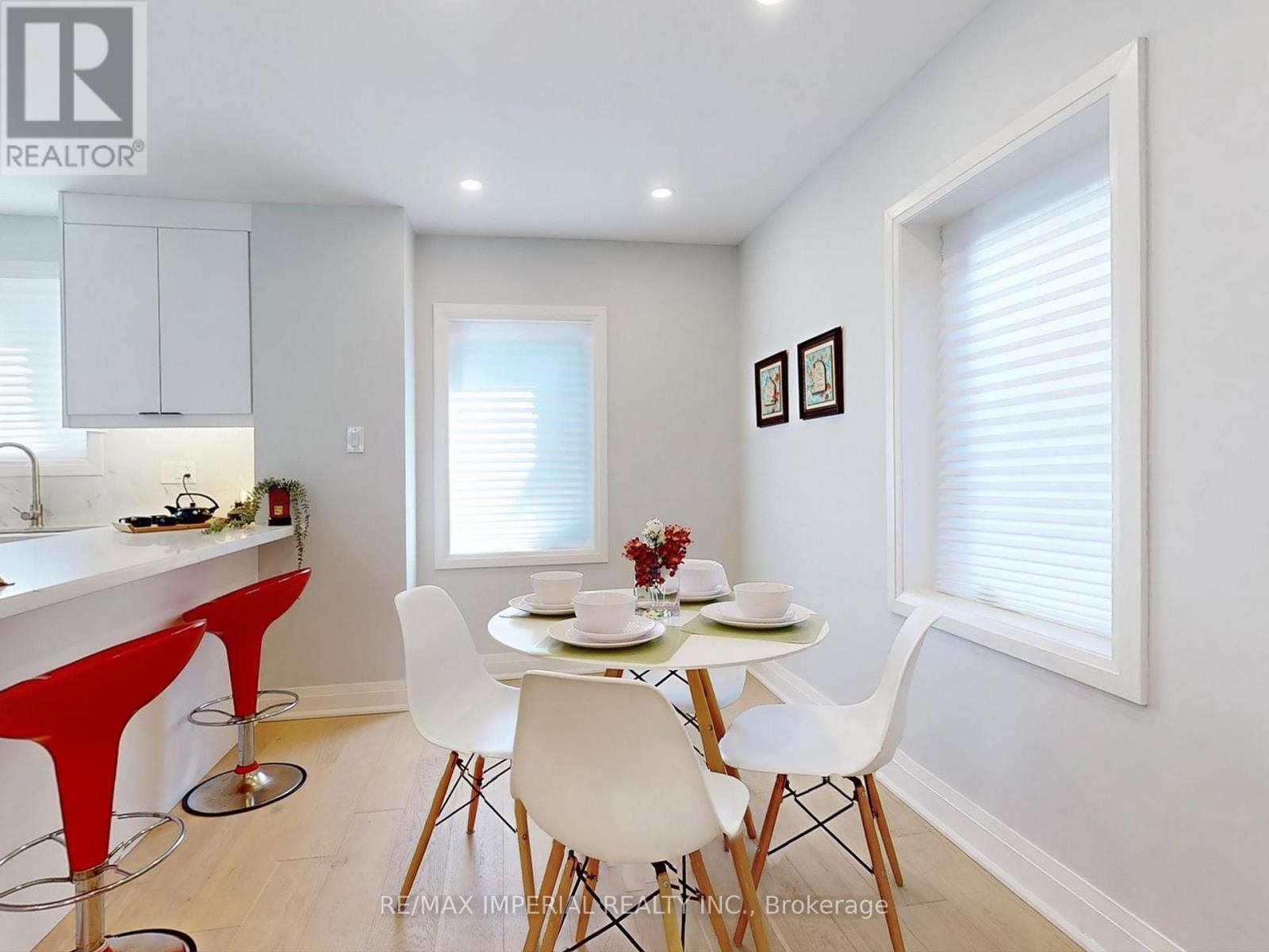 Photo 13 of 9 Lesmount Avenue, Toronto ON