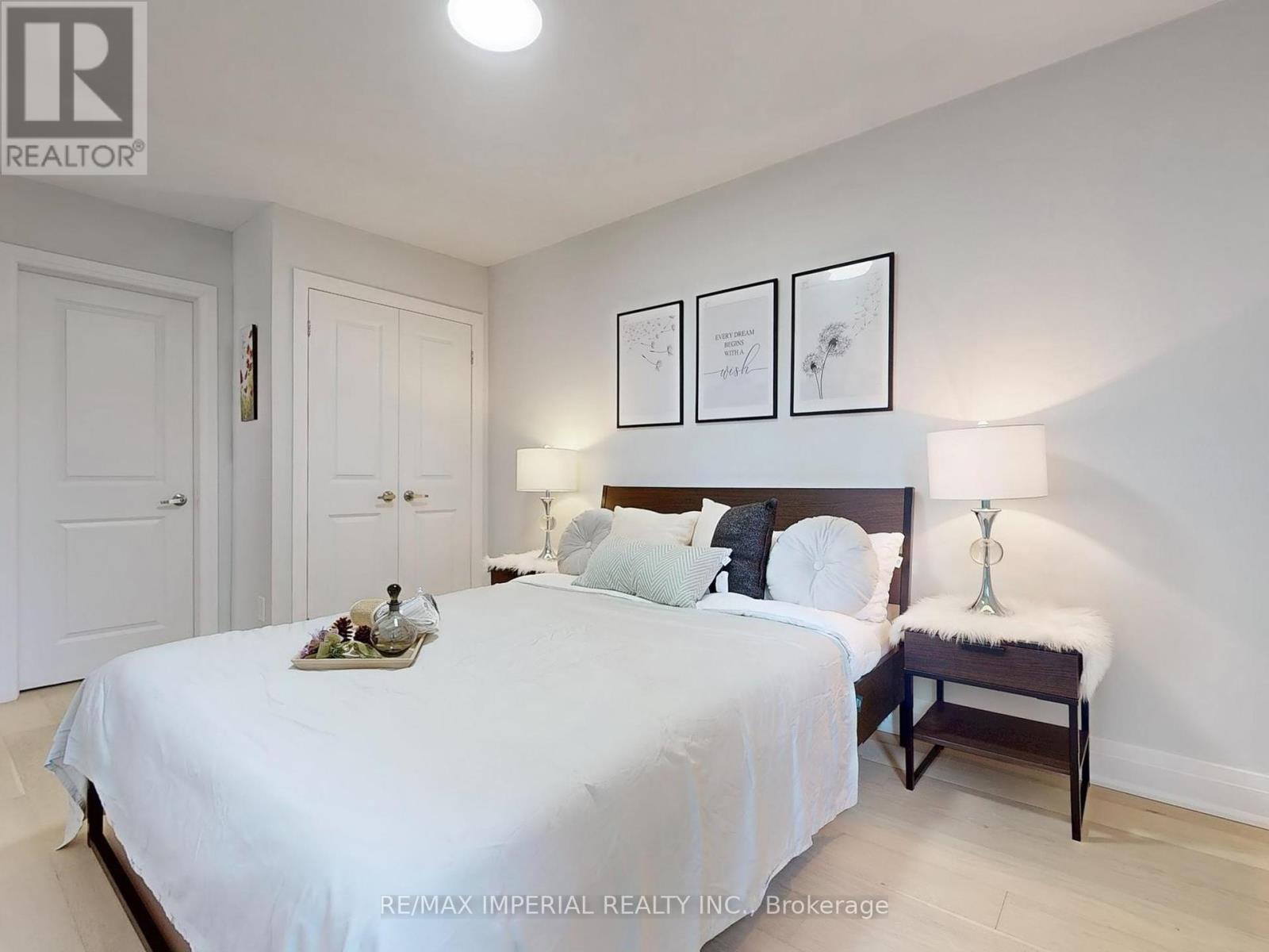 Photo 20 of 9 Lesmount Avenue, Toronto ON