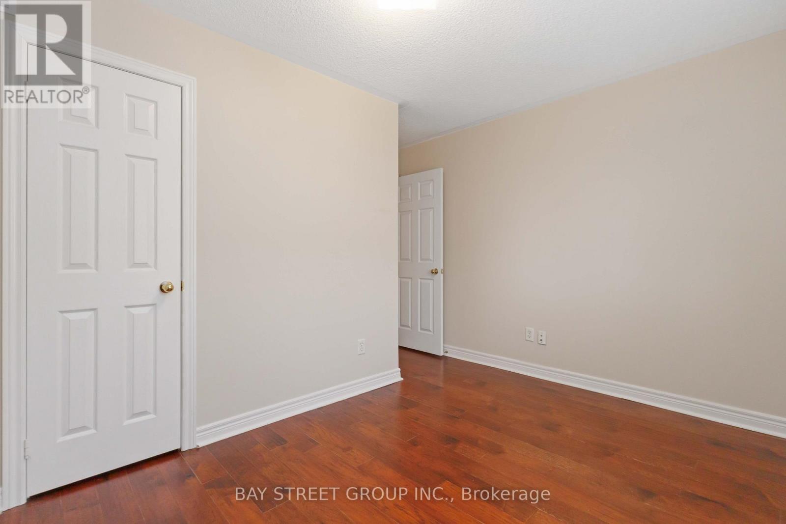 Photo 24 of 25 Maple Ridge Crescent, Markham ON