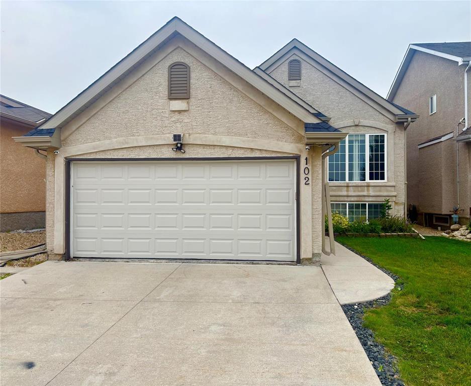 Photo 29 of 102 Filbert Crescent, Winnipeg MB