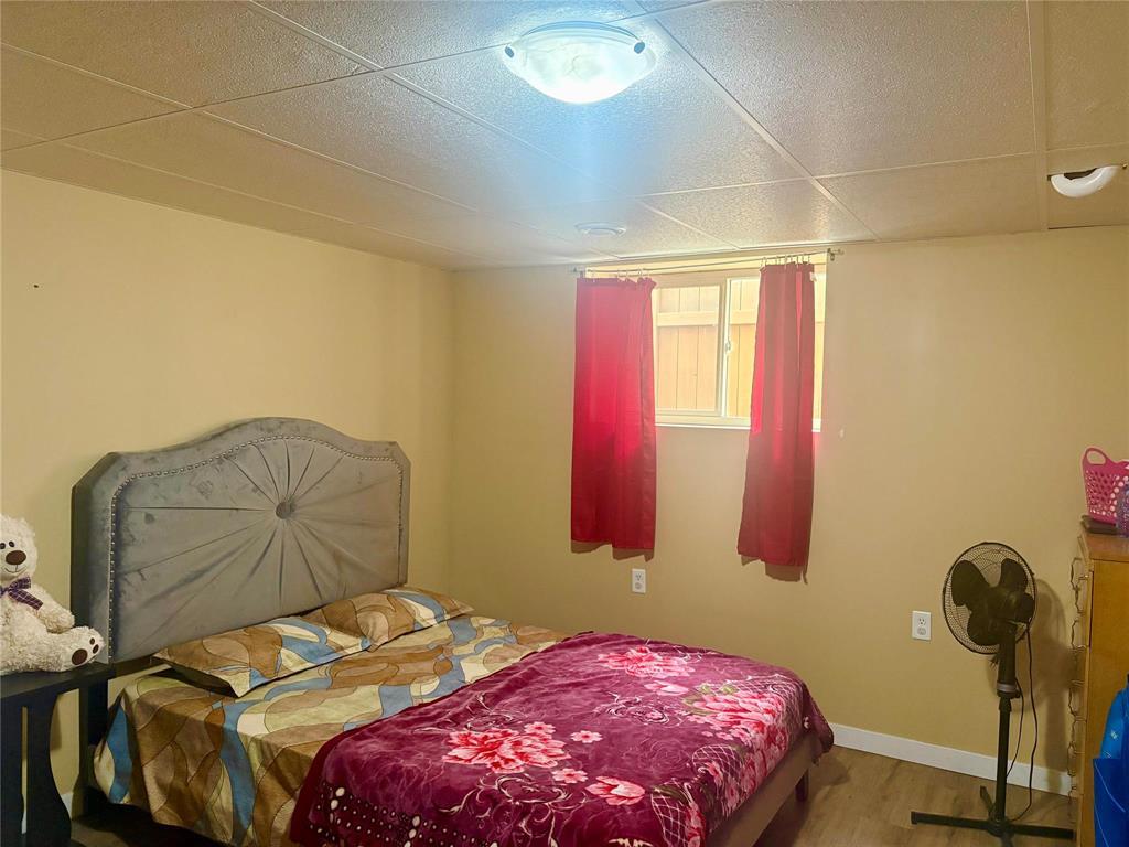 Photo 31 of 102 Filbert Crescent, Winnipeg MB