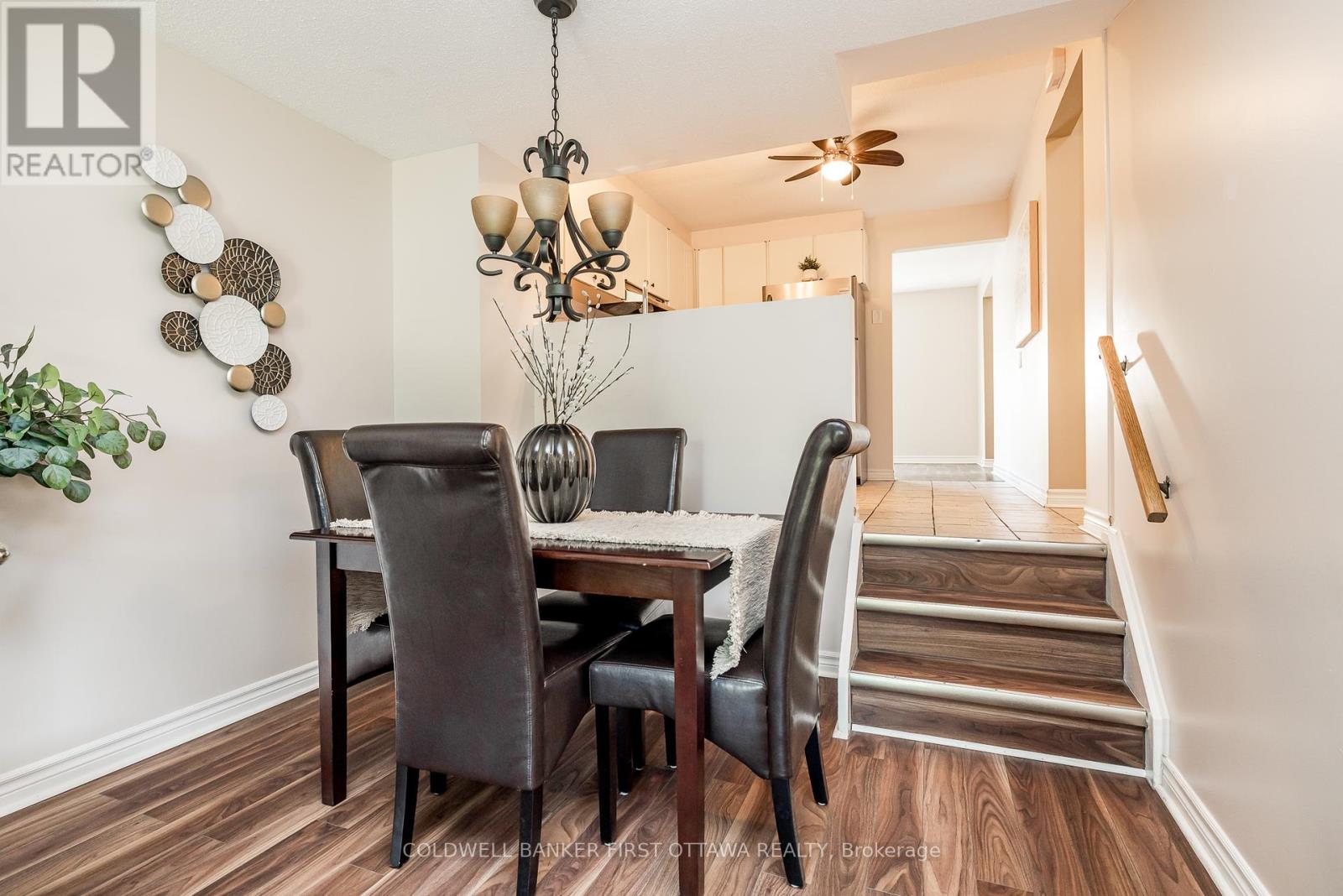 Photo 15 of 48 Downsview Crescent, Ottawa ON