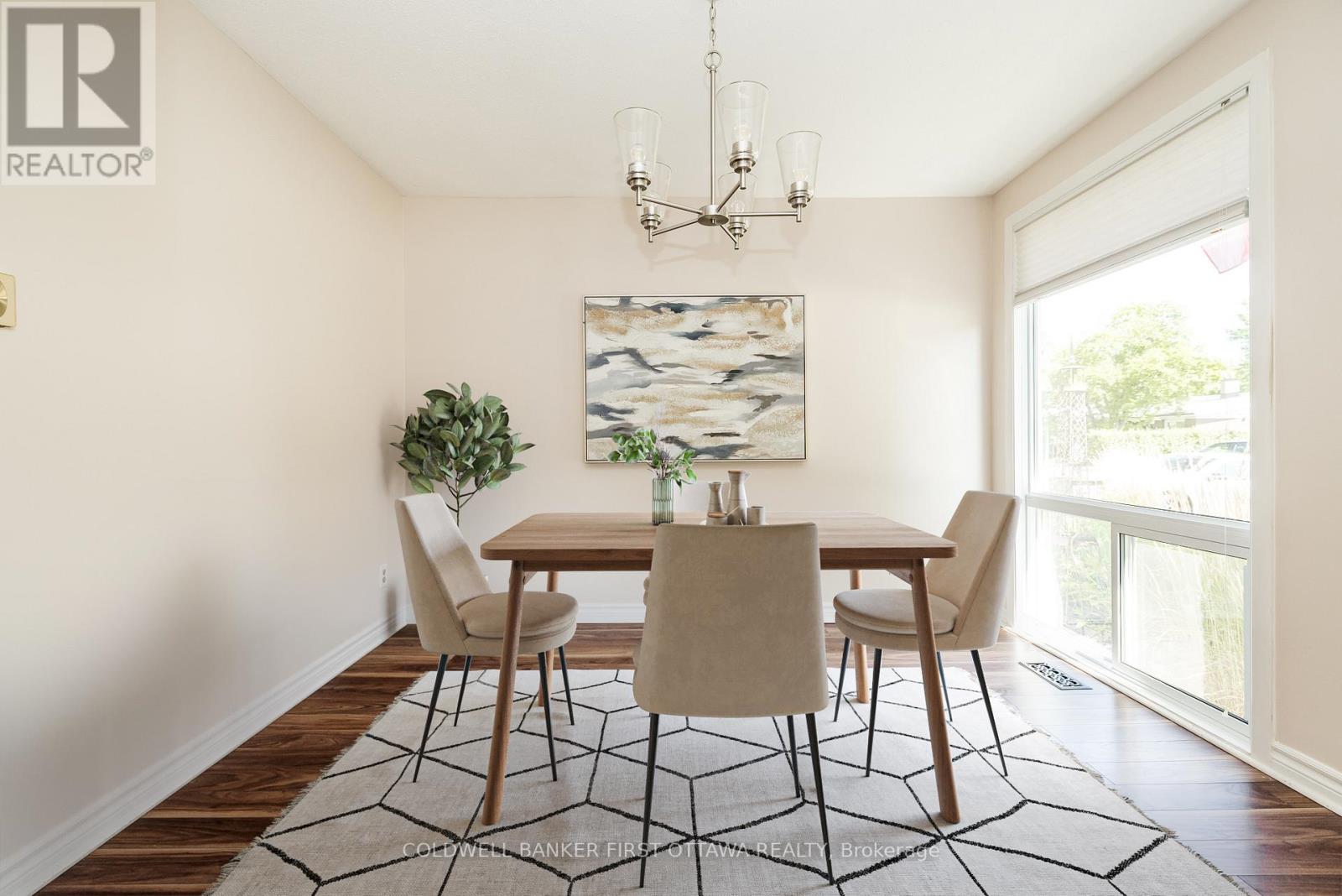 Photo 9 of 48 Downsview Crescent, Ottawa ON