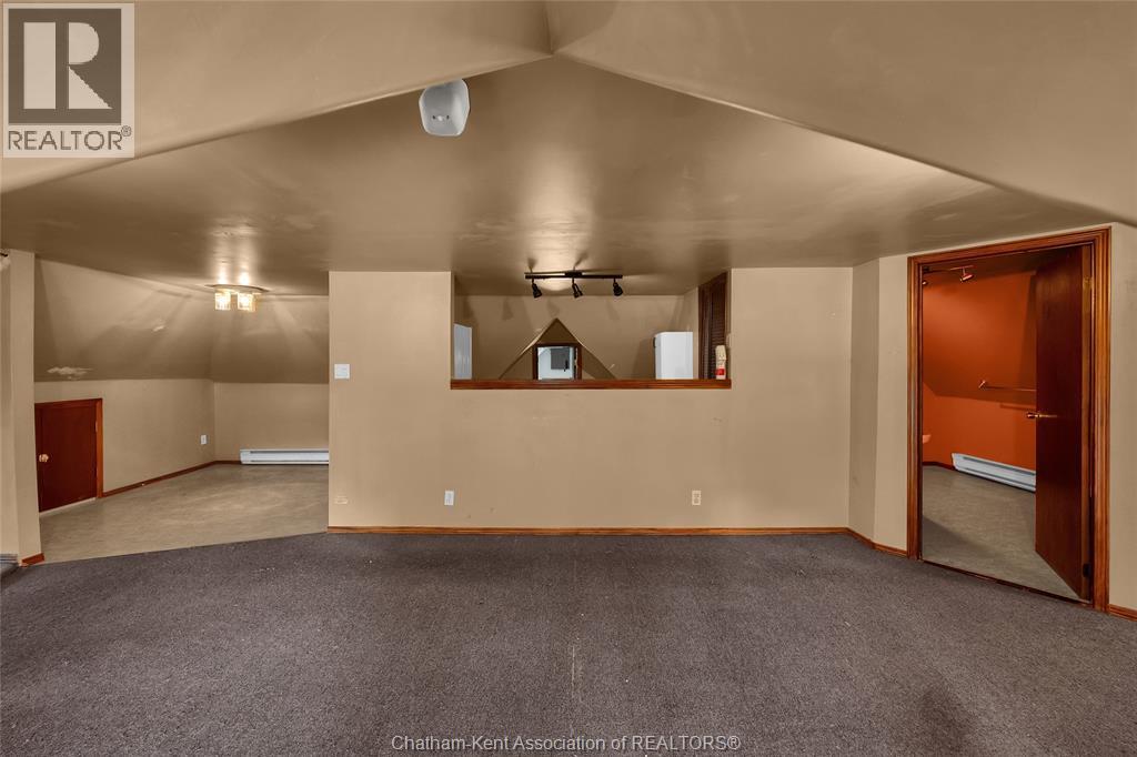 Photo 46 of 468 King Street West, Chatham ON