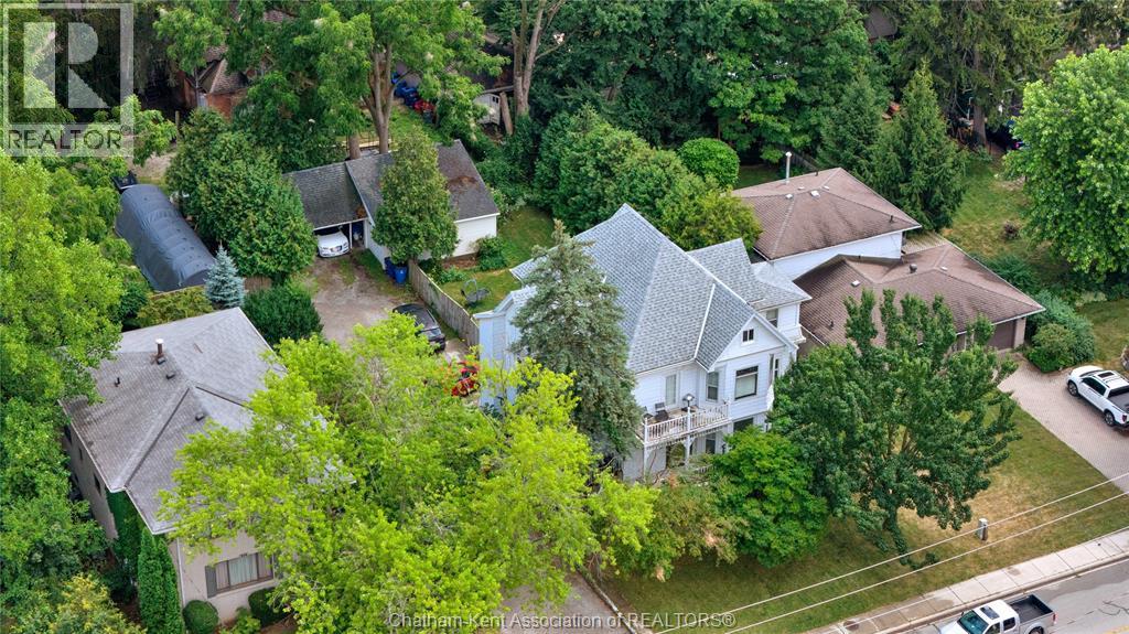 Photo 4 of 468 King Street West, Chatham ON