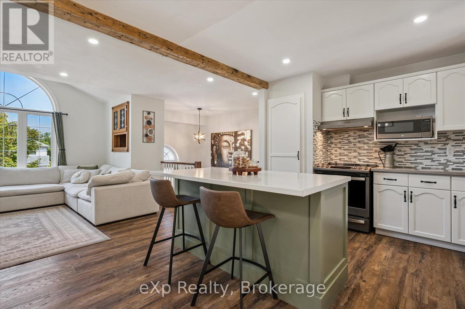 Photo 14 of 530 Watt Street, Centre Wellington ON