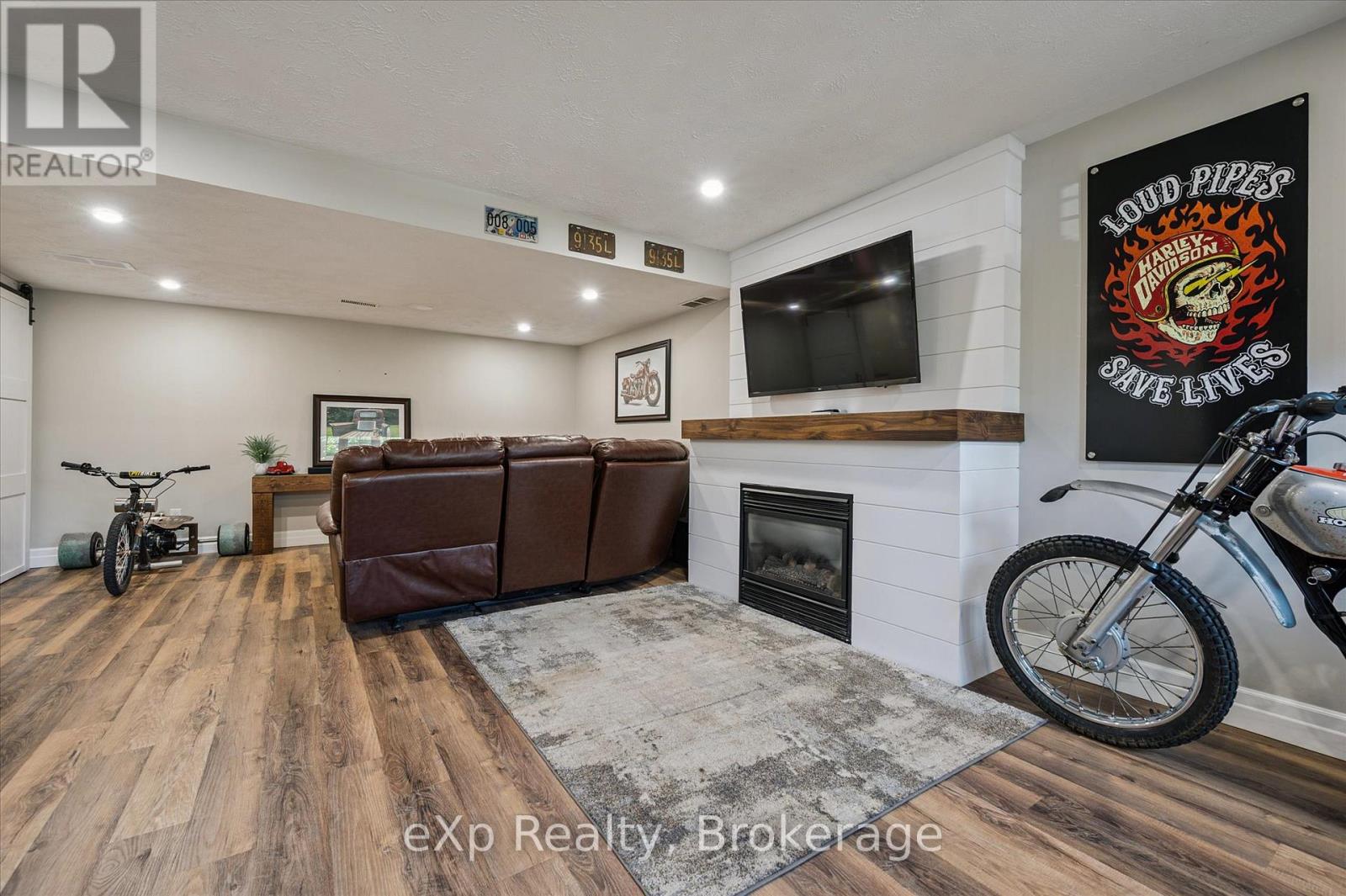 Photo 28 of 530 Watt Street, Centre Wellington ON