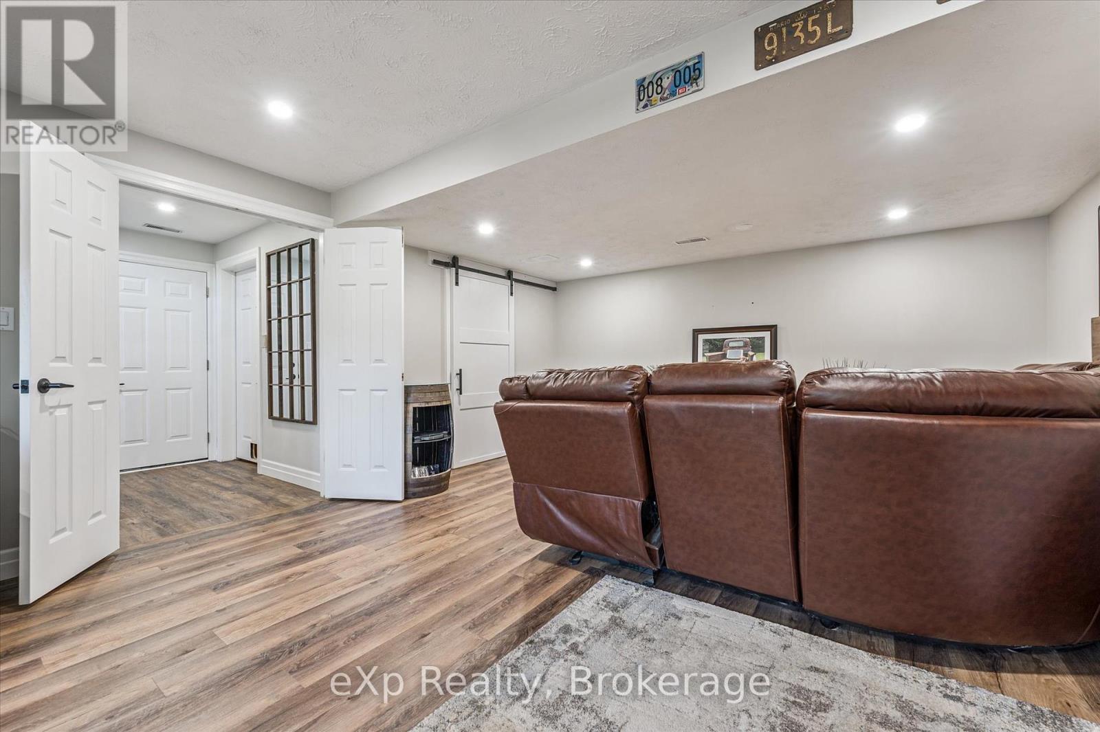 Photo 29 of 530 Watt Street, Centre Wellington ON