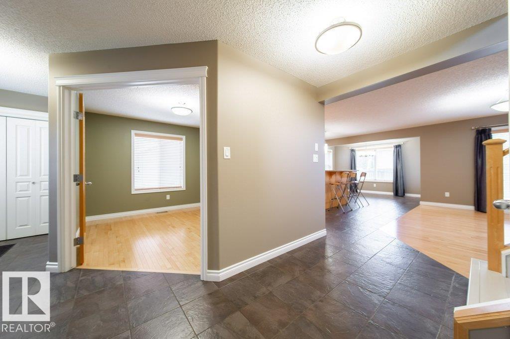 Photo 9 of 507 Crandell Ct, Sherwood Park AB