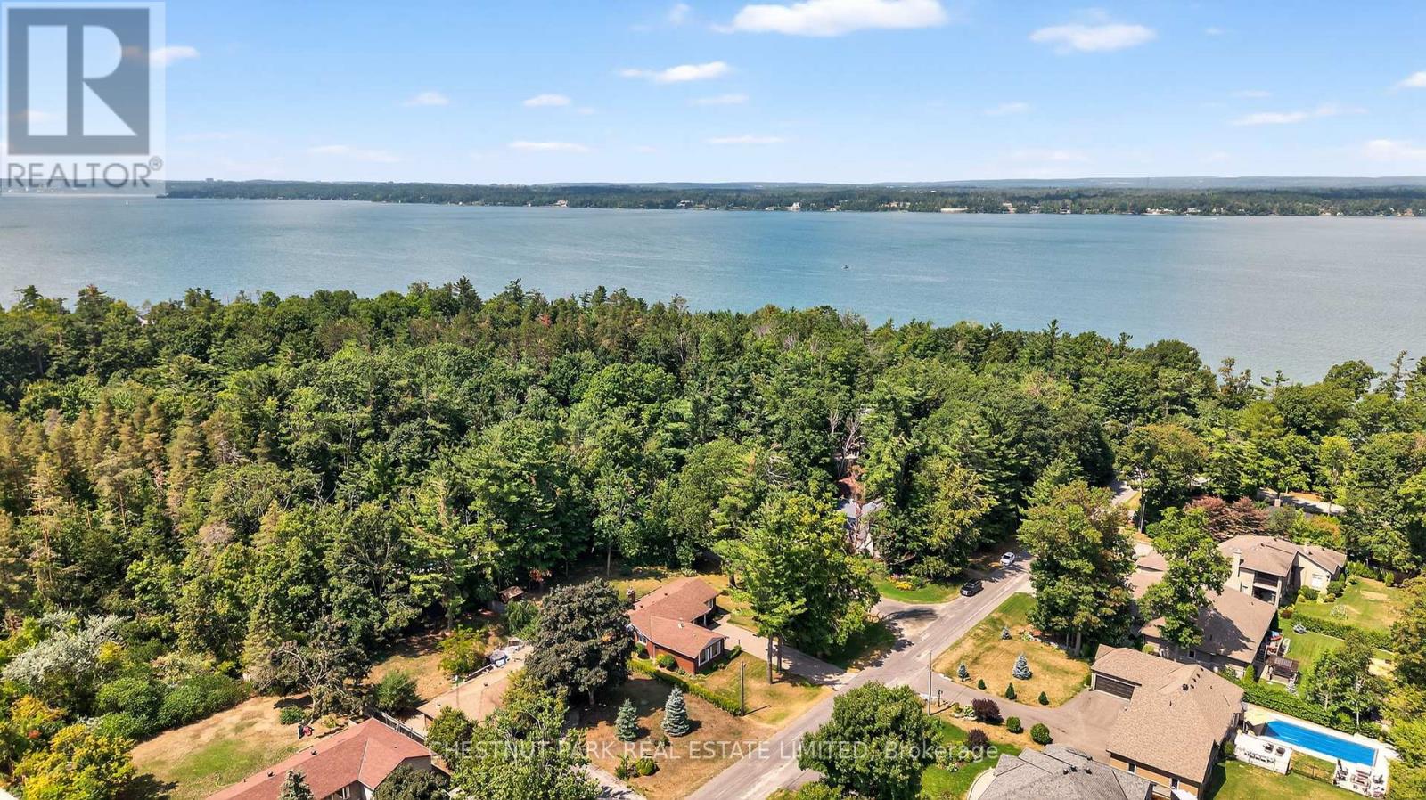Photo 39 of 3782 Whitecap Drive, Innisfil ON