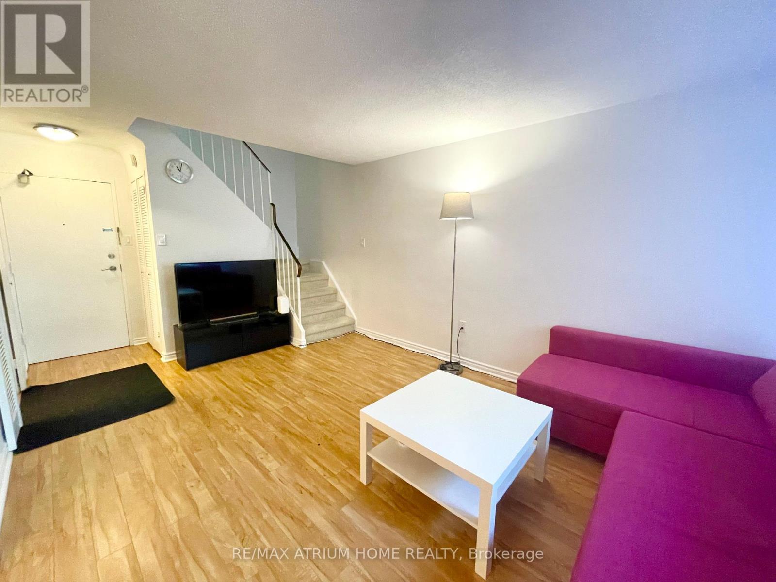 Photo 17 of 332 16 A Elgin Street, Markham ON