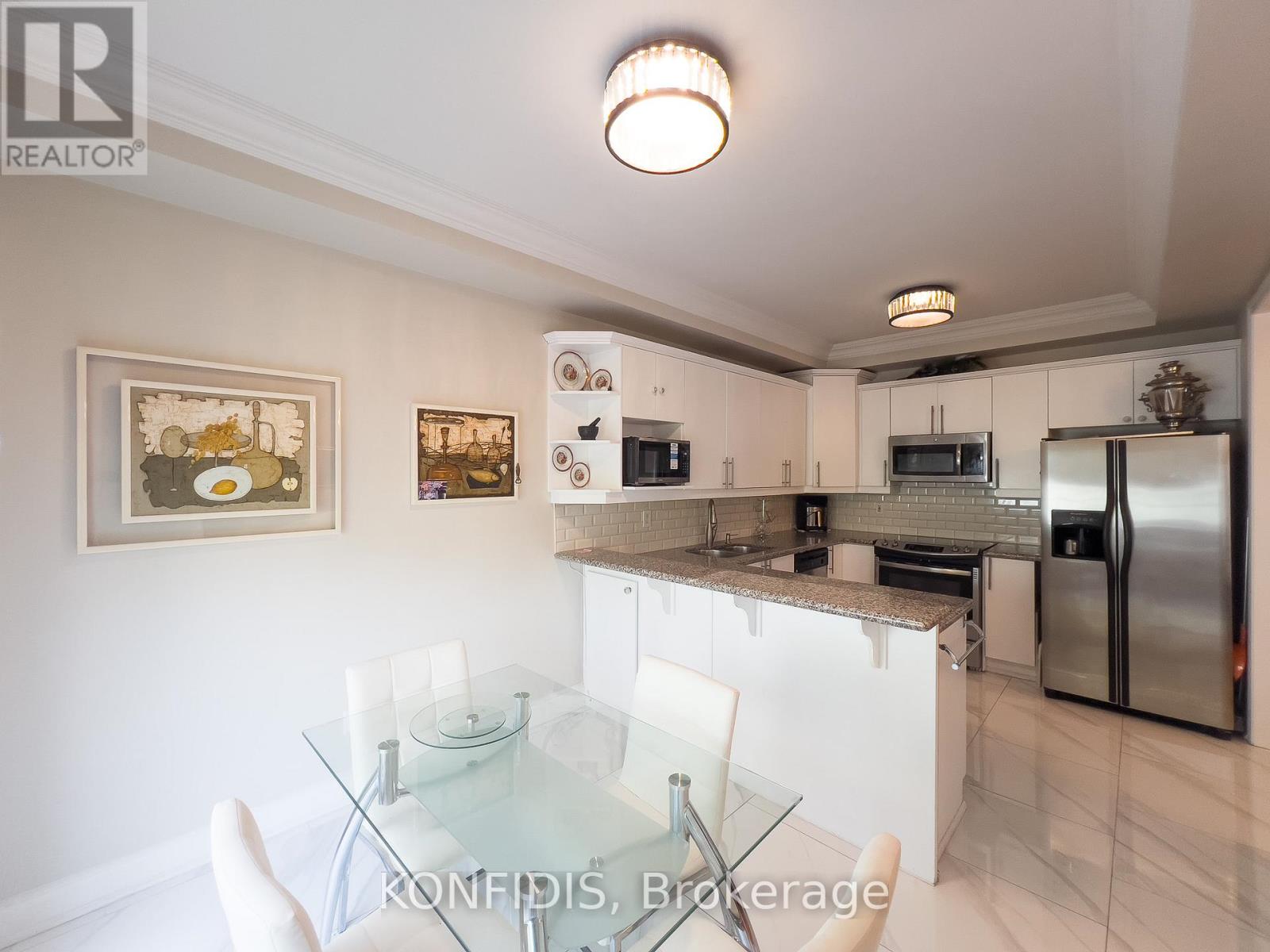 Single Family House for Sale in  MINTWOOD ROAD Vaughan (Patterson) 