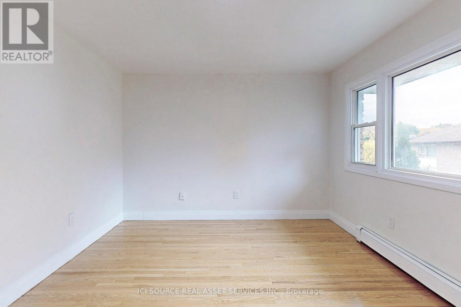 Photo 10 of 8 1370 Silver Spear Road, Mississauga ON
