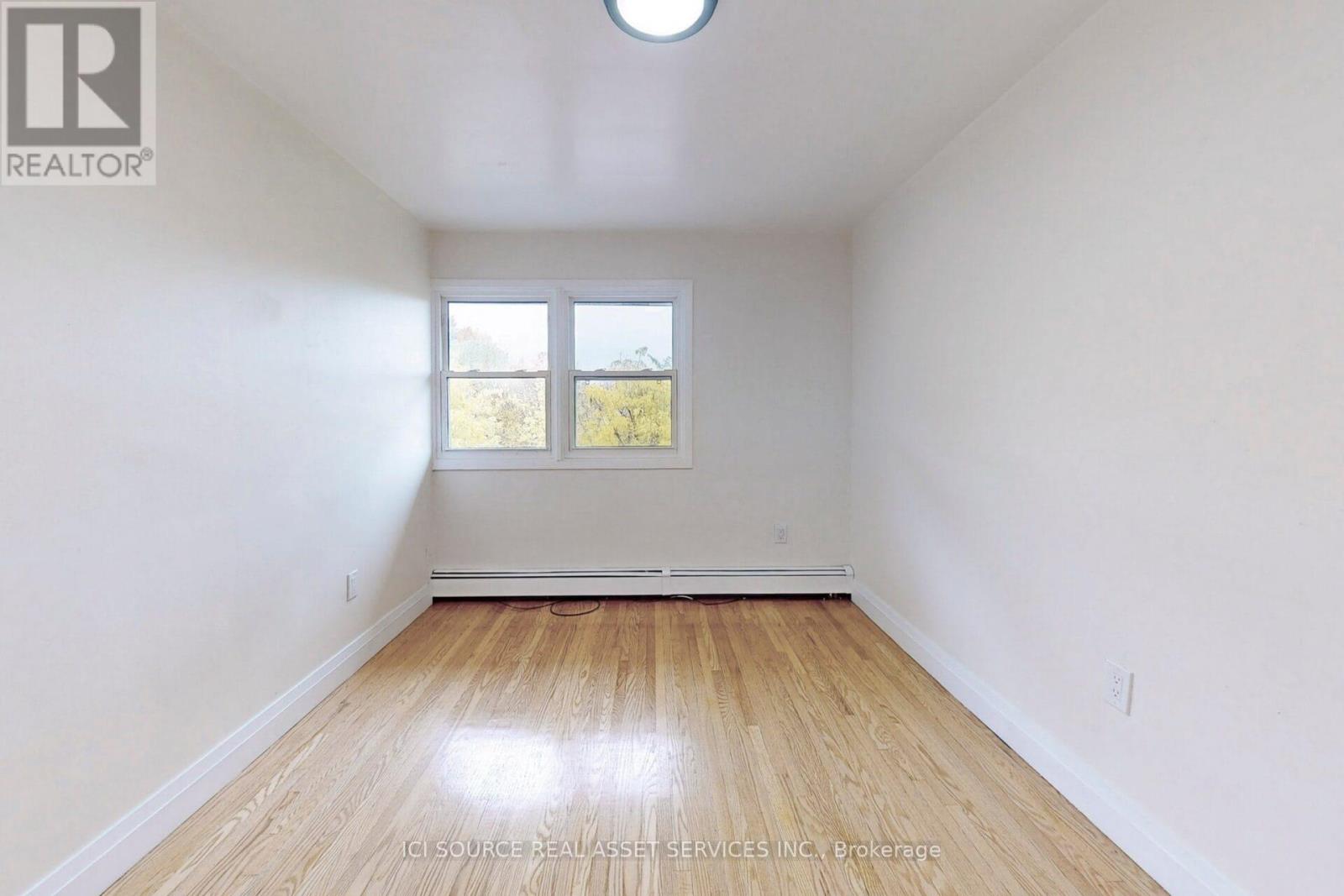 Photo 12 of 8 1370 Silver Spear Road, Mississauga ON