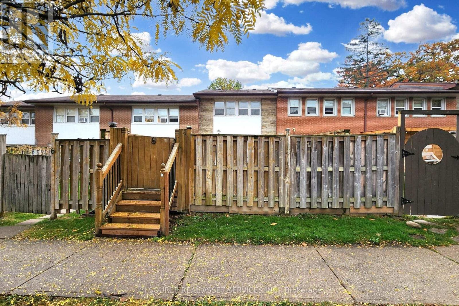 Photo 19 of 8 1370 Silver Spear Road, Mississauga ON