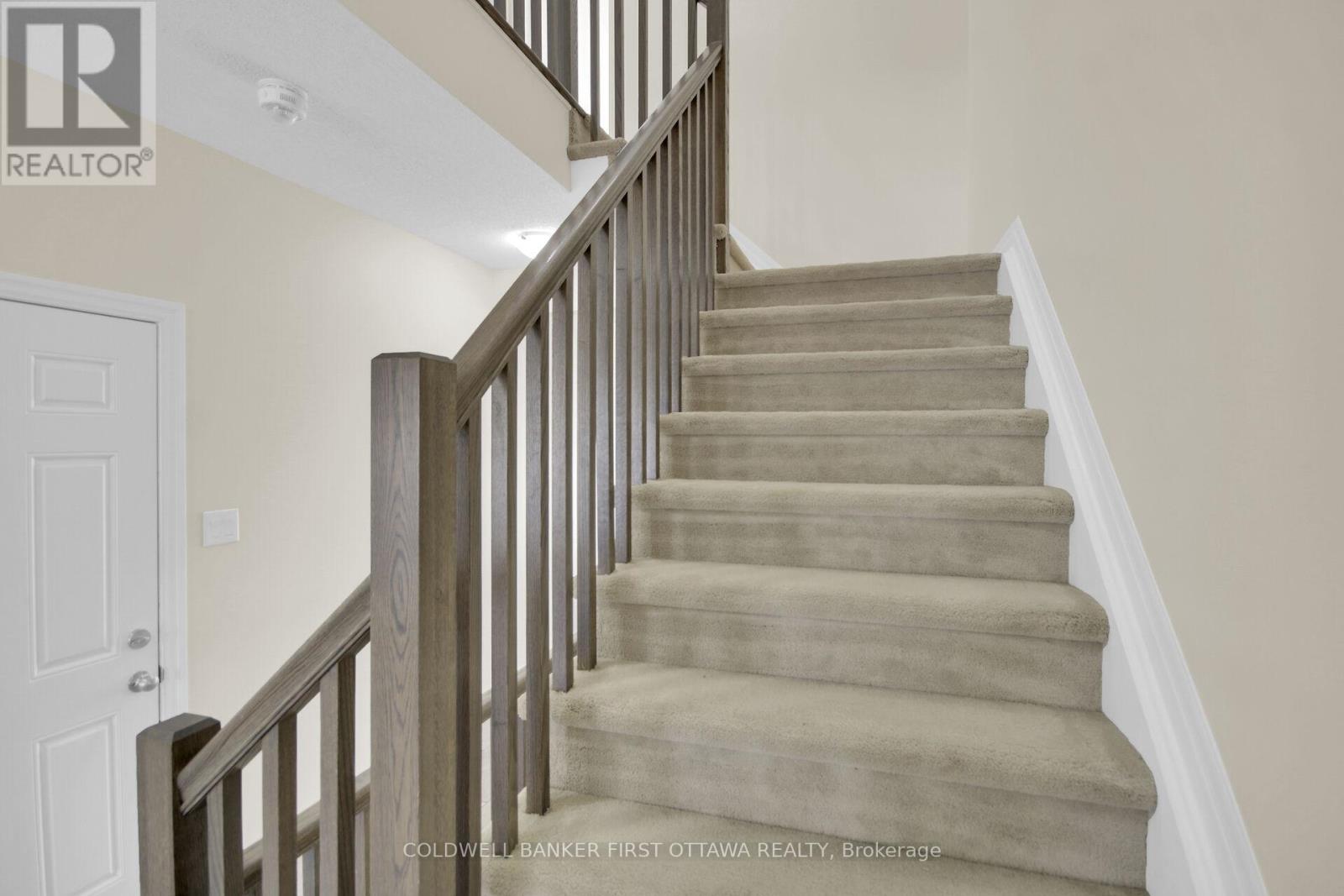 Photo 22 of 168 Hawkshaw Crescent, Ottawa ON