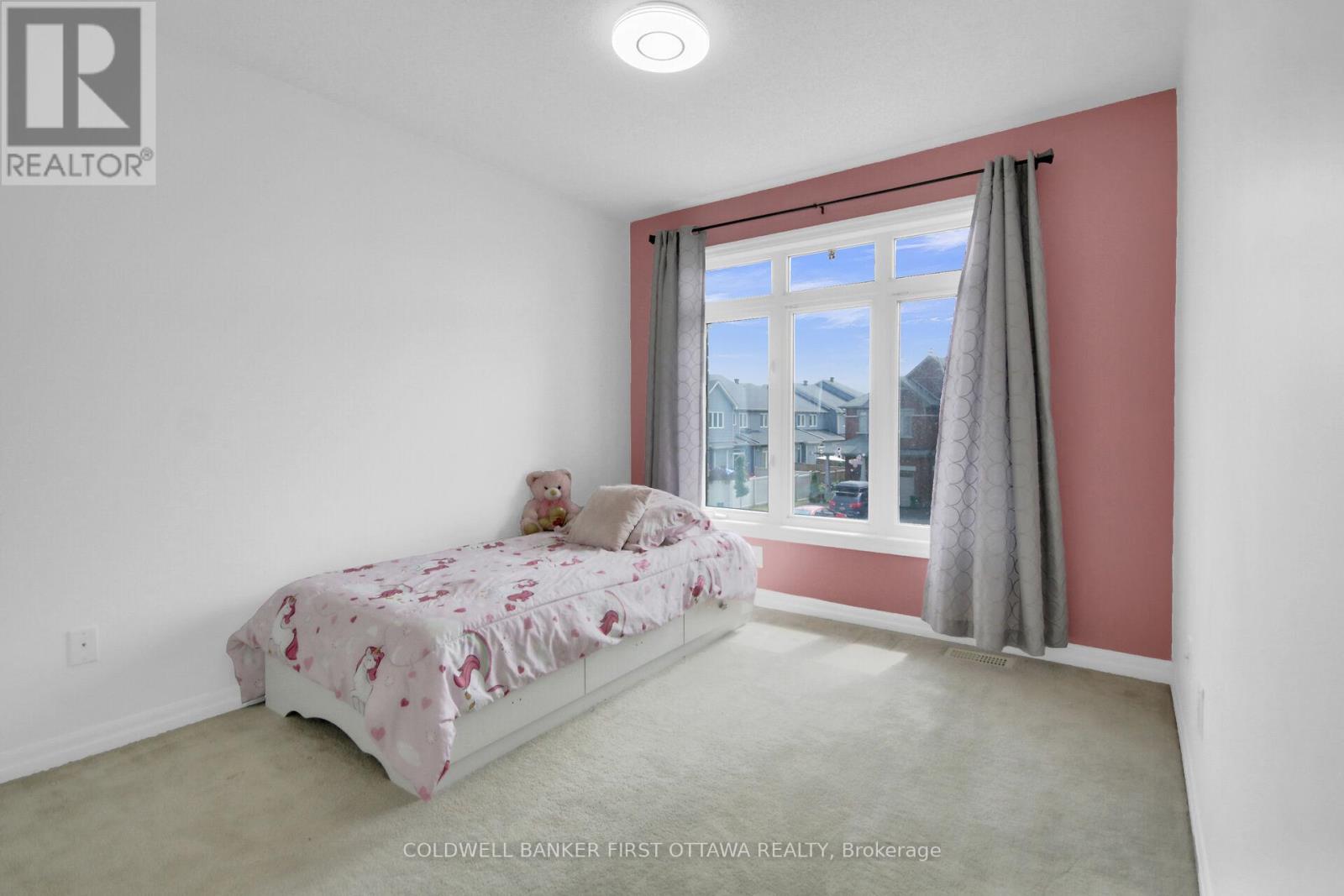 Photo 31 of 168 Hawkshaw Crescent, Ottawa ON