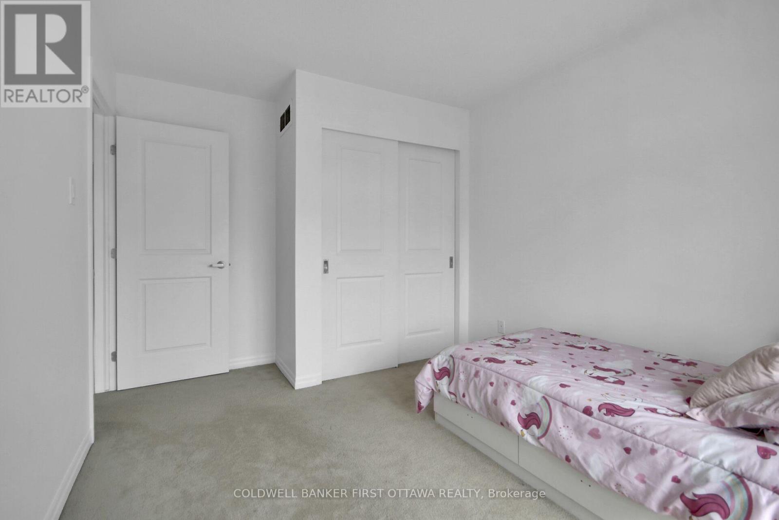 Photo 32 of 168 Hawkshaw Crescent, Ottawa ON