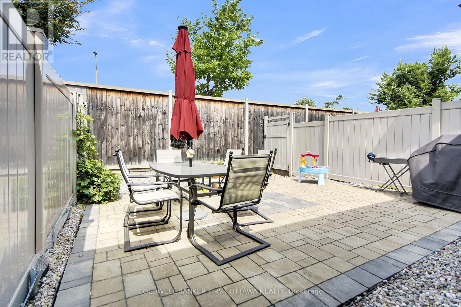 Photo 39 of 168 Hawkshaw Crescent, Ottawa ON