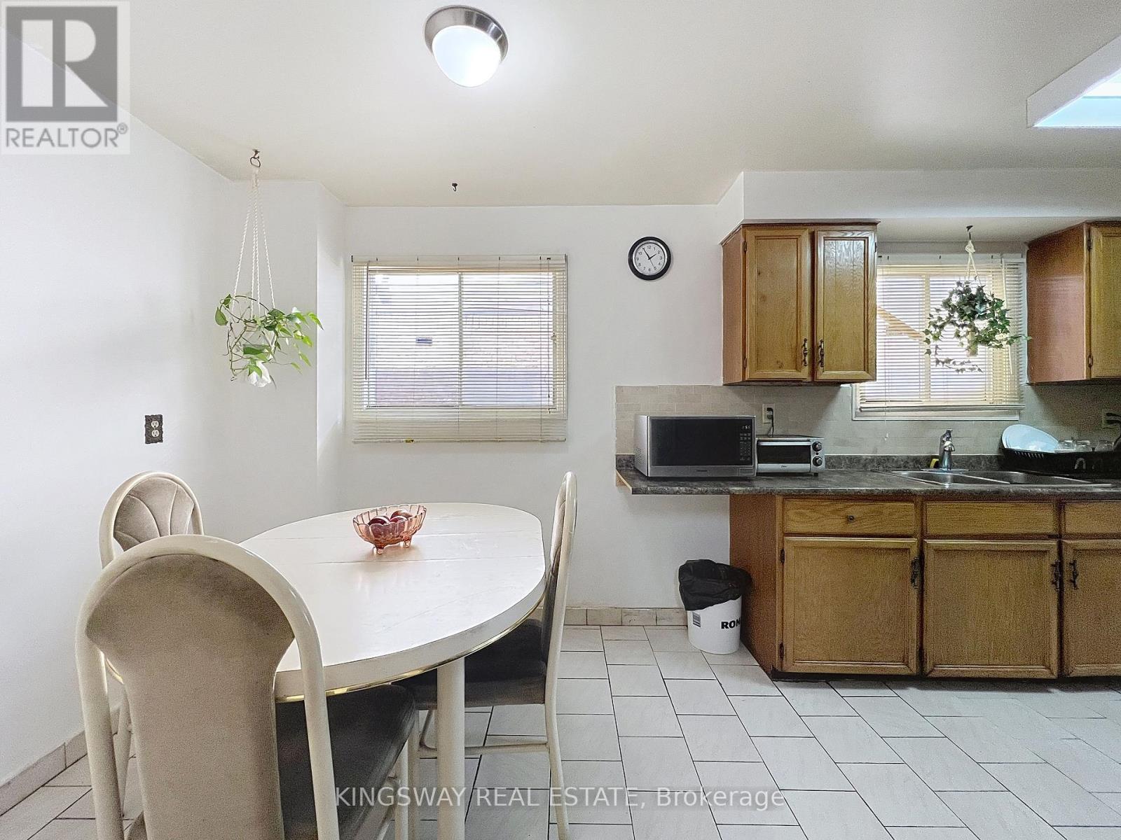 Photo 20 of 55 Copperwood Square, Toronto ON