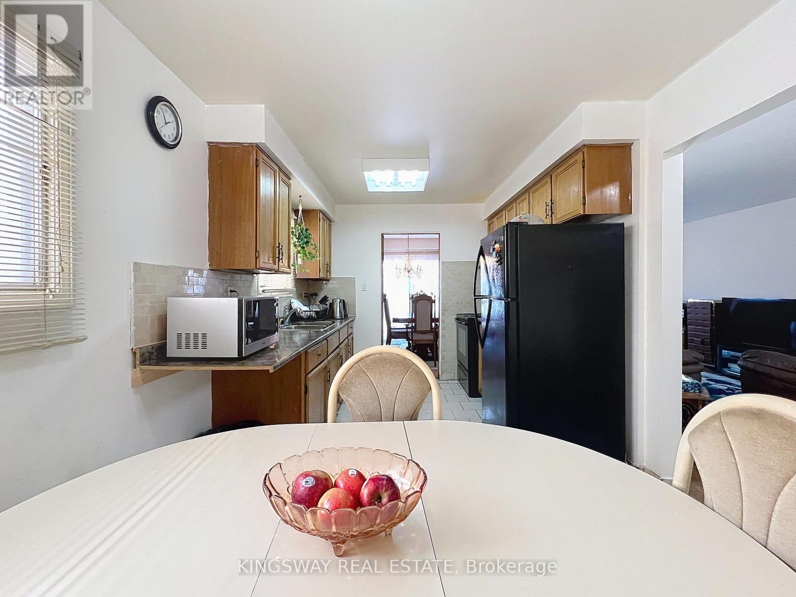 Photo 43 of 55 Copperwood Square, Toronto ON
