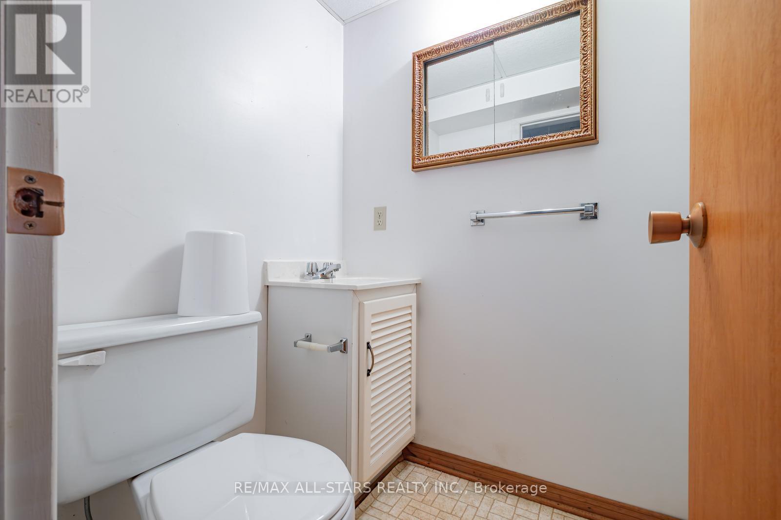 Photo 28 of 6 Elizabeth Street, Markham ON