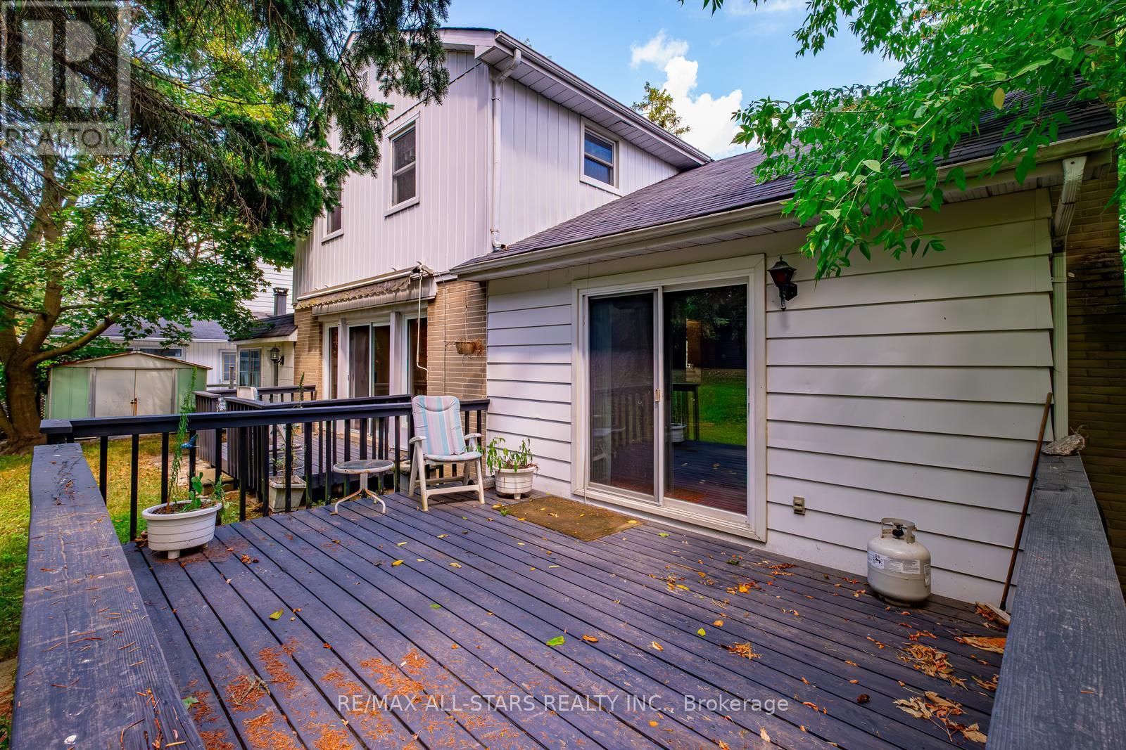 Photo 32 of 6 Elizabeth Street, Markham ON