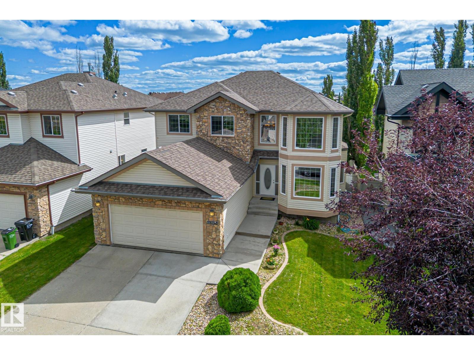 Photo 2 of 6130 Maynard Cr Nw, Edmonton AB