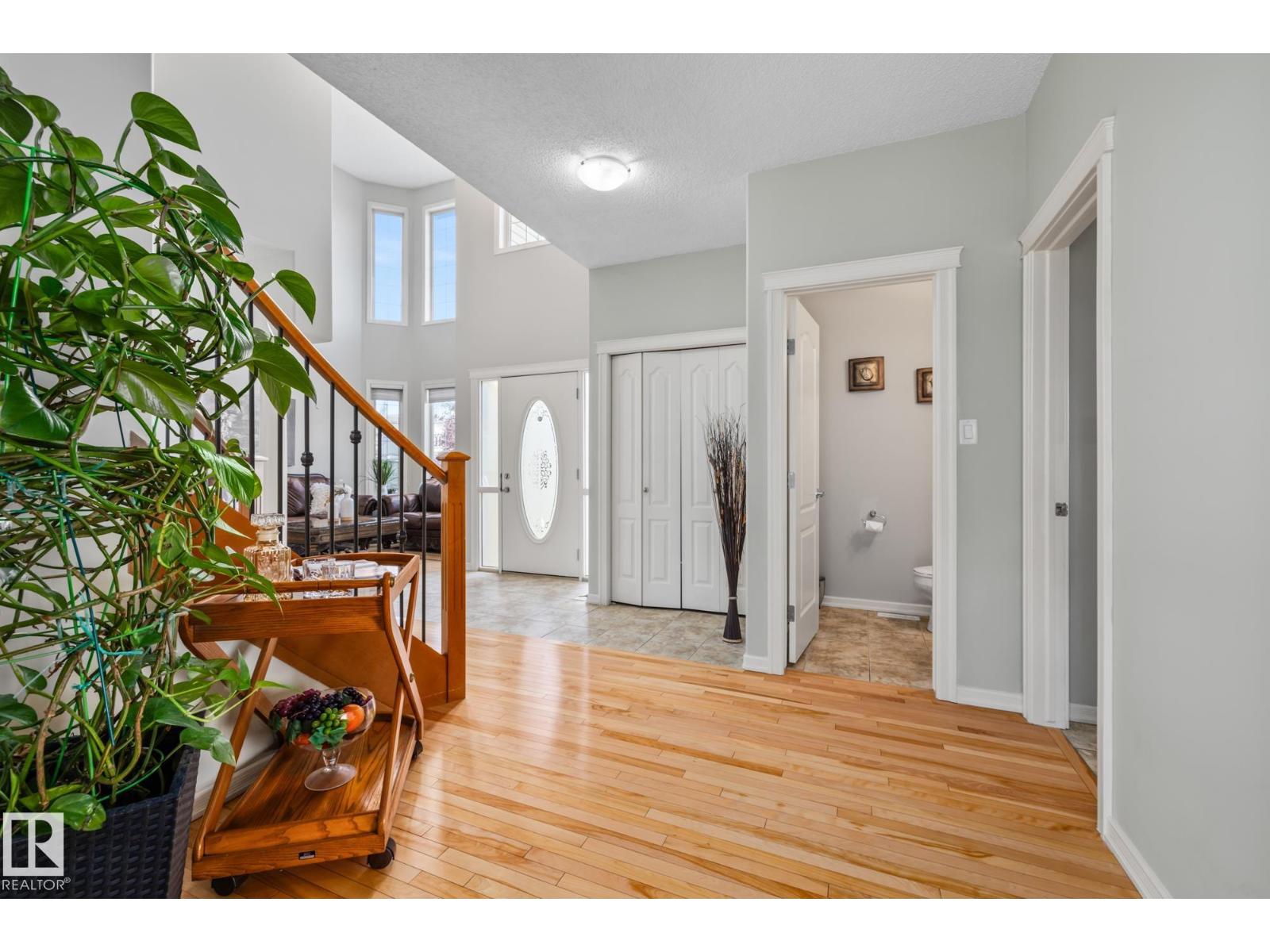 Photo 25 of 6130 Maynard Cr Nw, Edmonton AB