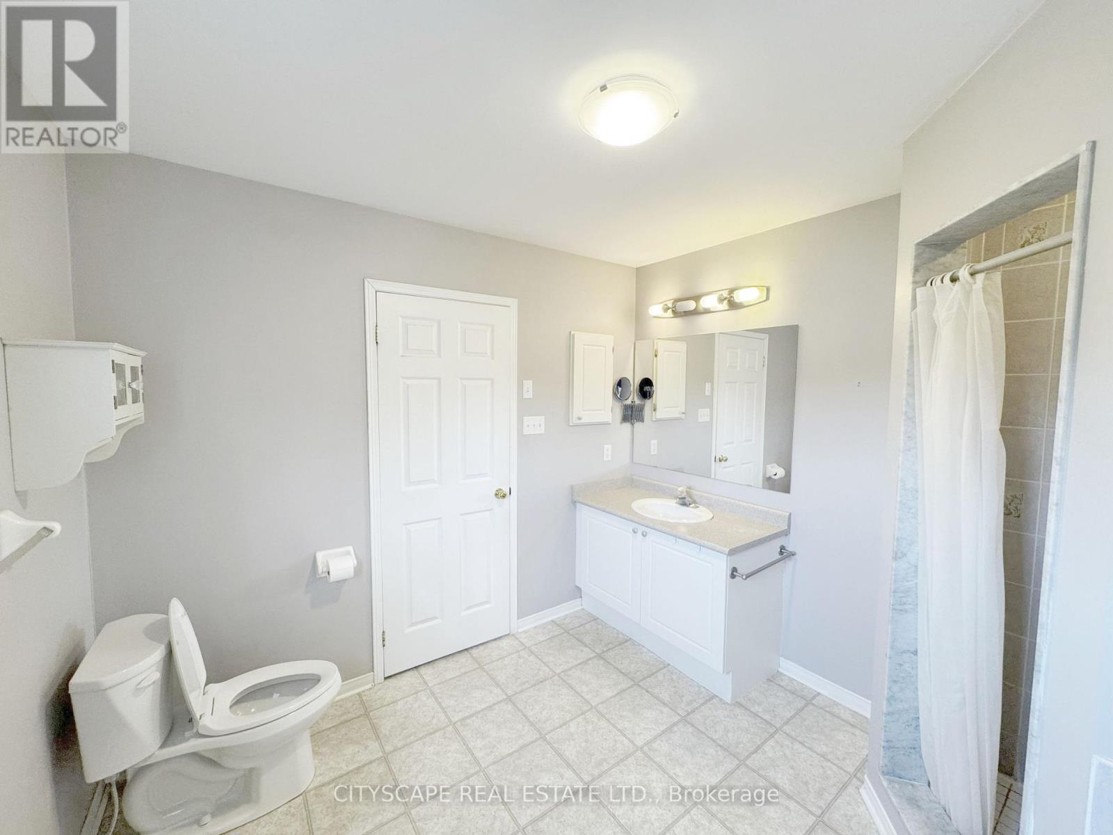 Photo 20 of 55 Langlaw Drive, Cambridge ON