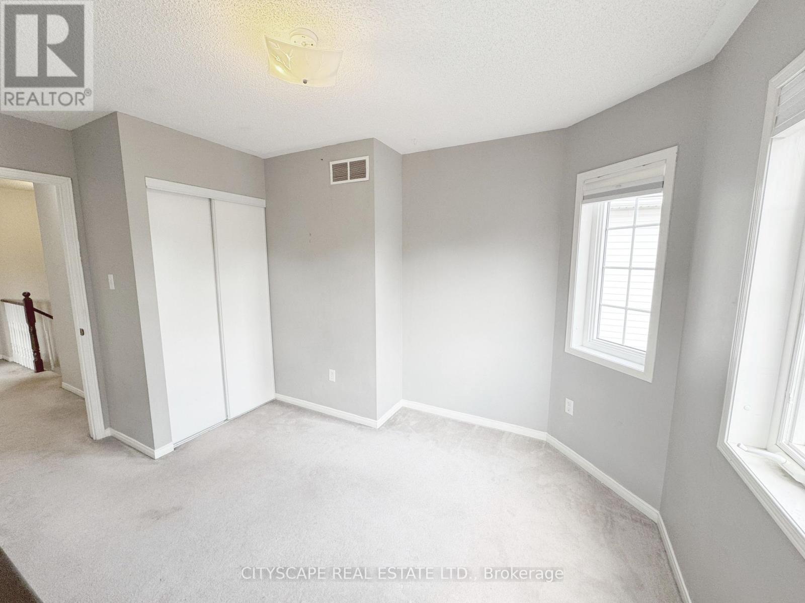 Photo 24 of 55 Langlaw Drive, Cambridge ON