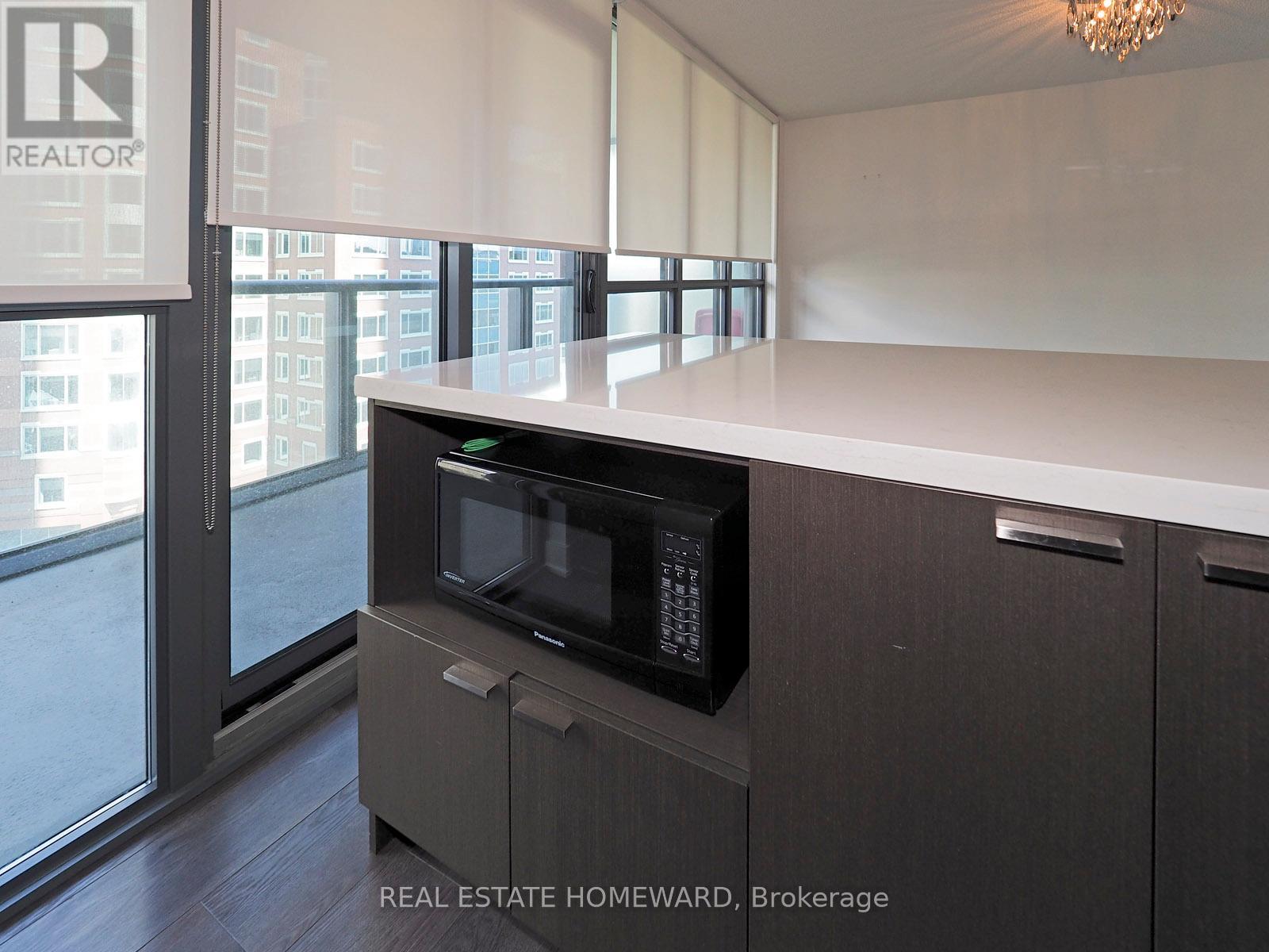 Photo 8 of 1111 110 Charles Street E, Toronto ON