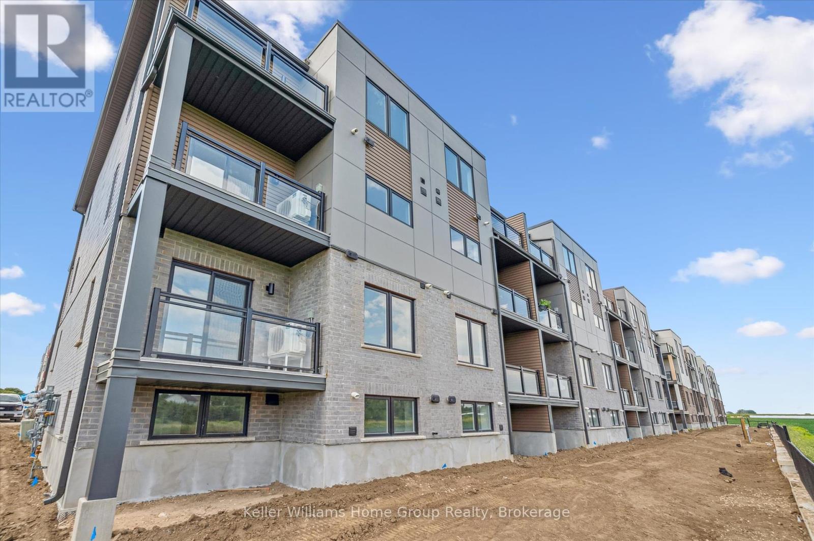 Photo 34 of 55 940 St David Street N, Centre Wellington ON