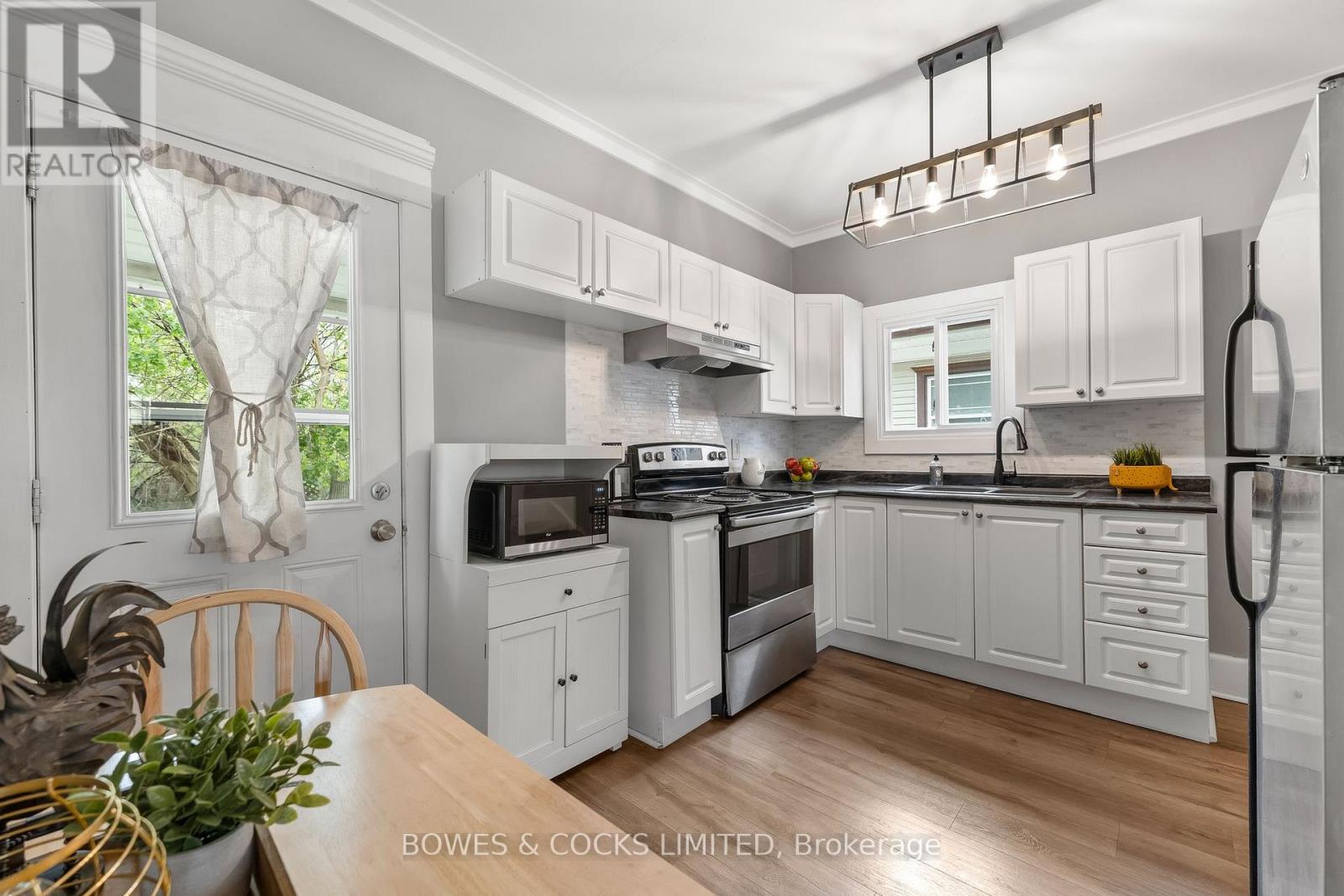 Photo 14 of 283 Lake Street, Peterborough Central ON