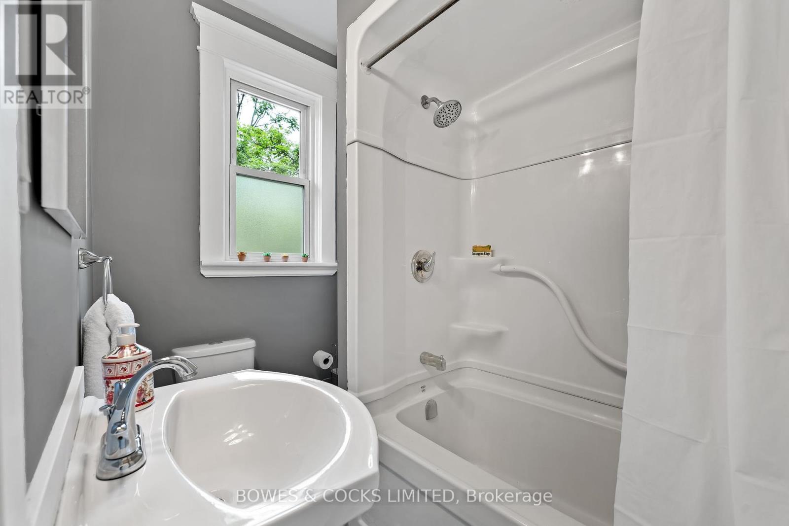 Photo 20 of 283 Lake Street, Peterborough Central ON