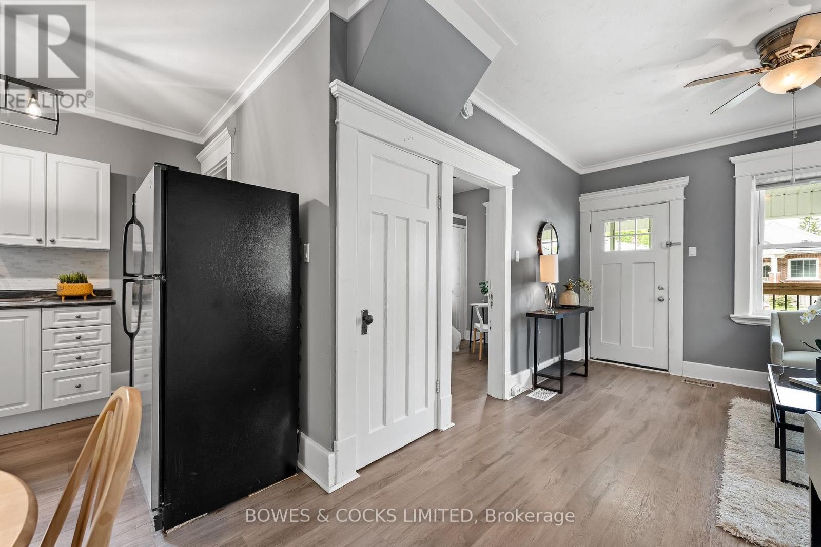 Photo 23 of 283 Lake Street, Peterborough Central ON