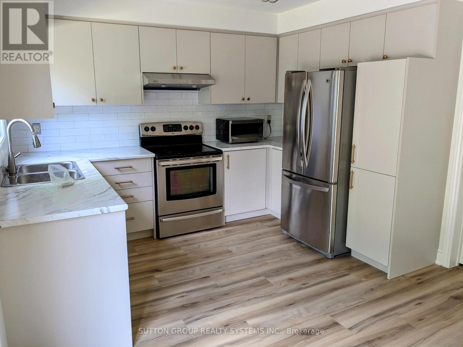 Photo 3 of 4521 Longmoor Road, Mississauga ON