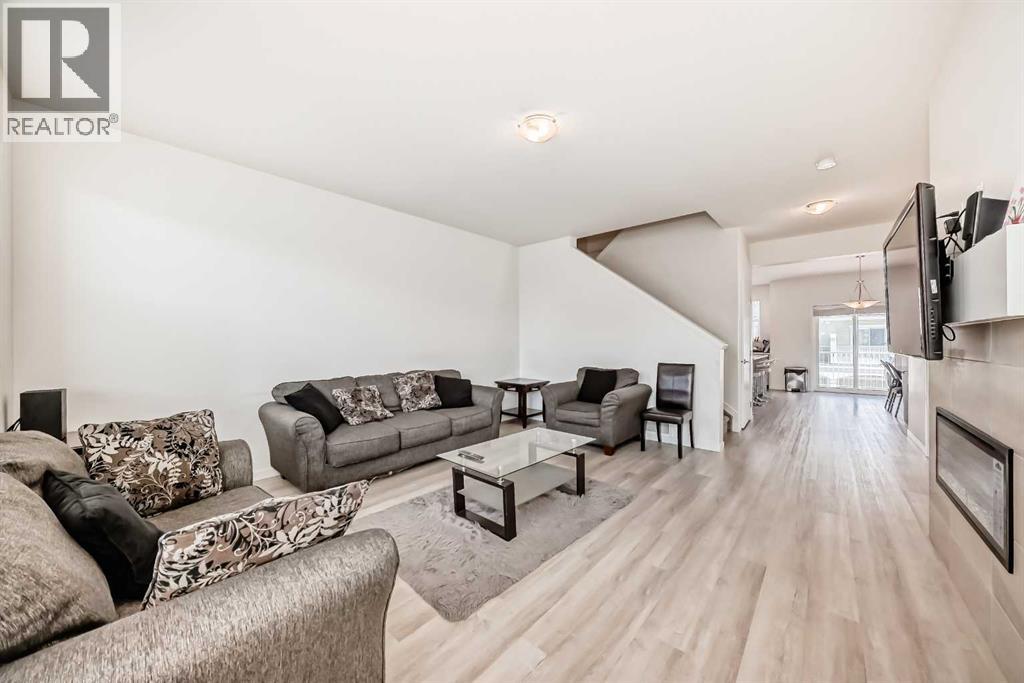 Photo 16 of 614 Copperstone Manor Se, Calgary AB