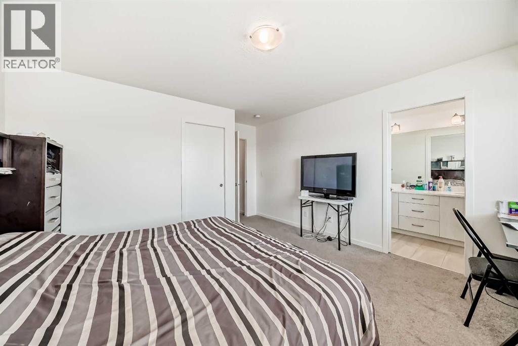 Photo 21 of 614 Copperstone Manor Se, Calgary AB