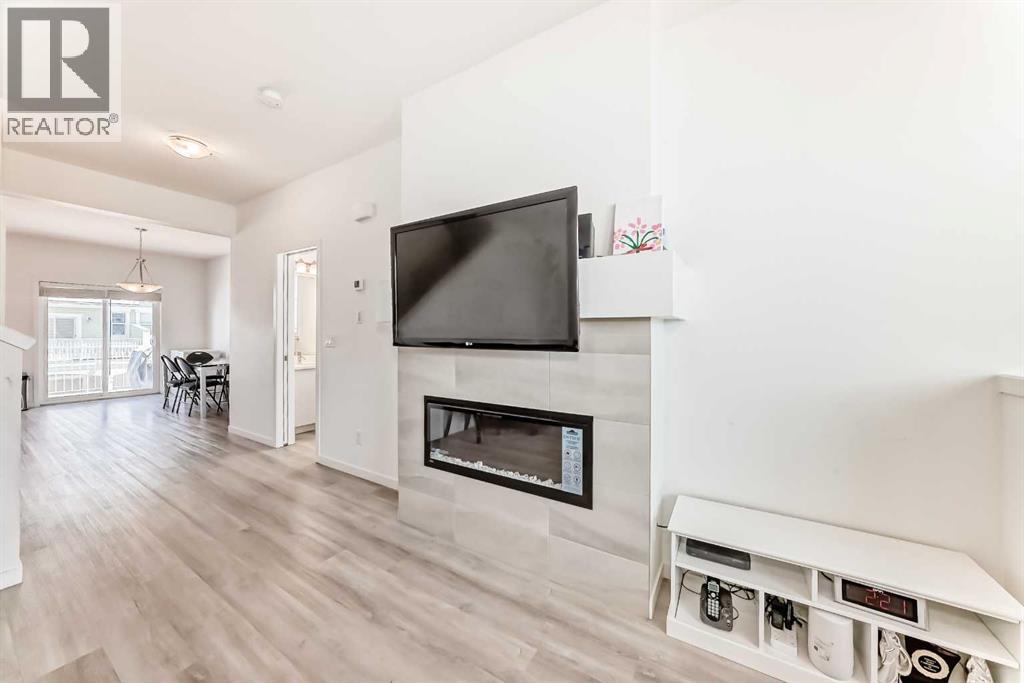 Photo 17 of 614 Copperstone Manor Se, Calgary AB