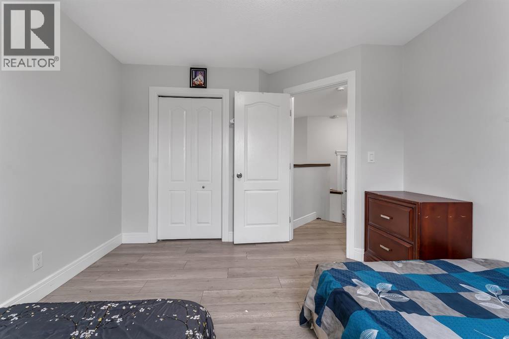 Single Family House for Sale in  saddlecreek Way NE Saddle Ridge Calgary 